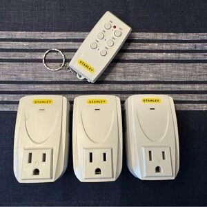 Stanley White Remote Control Outlet Set
